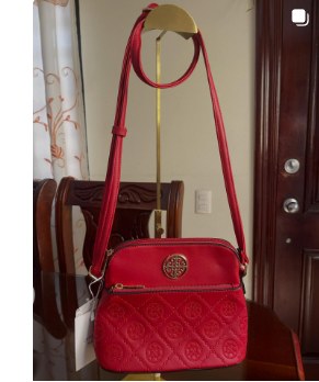 Cartera roja acolchada
